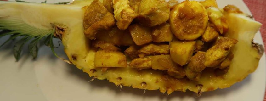Curry in der Ananas