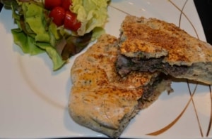 gefüllte Dinkelbrote mit Hackfleisch