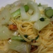 Fenchel mit Spaghetti und Kurkumawurzel