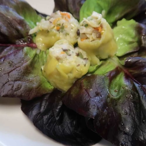 Chicorée Salat mit Birnen, Gorgonzola und Pekannüssen - weight-fighters.com
