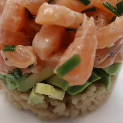 Gelbes Menue Safranrisotto mit gelben Tomaten und gelben Randen ...