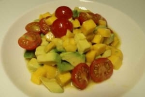Avocado Mango Tomaten Salat