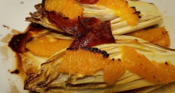 Chicorée mit Chorizo und Orangenfilets