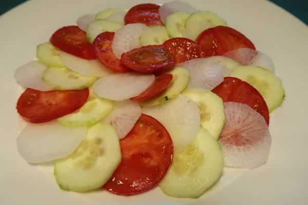 Rettich Gurken Tomaten Salat