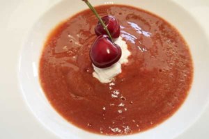 Kirschen Tomaten Kaltschale für den Sommer
