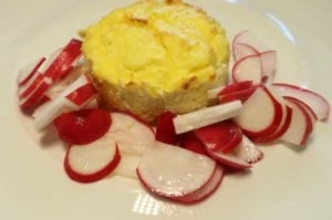 Ricottatörtchen mit Radischensalat