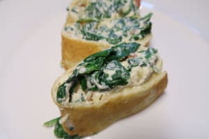 Omelette gefüllt mit Ricottaspinat