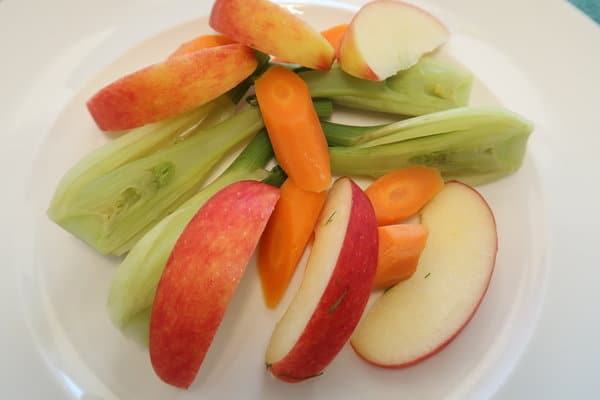 Fenchel Karotten Apfel Salat