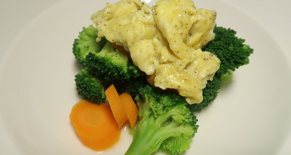 Broccoli Karotten Eintopf mit Rührei